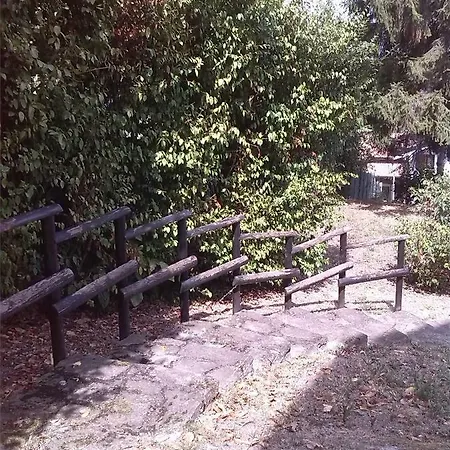 Comfortable In Countryside With Garden Alloggio in famiglia *